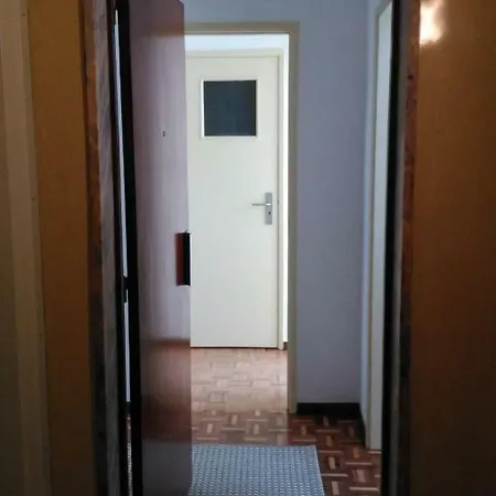 Simoes De Castro Flat 아파트