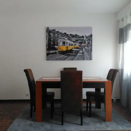 Simoes De Castro Flat 아파트